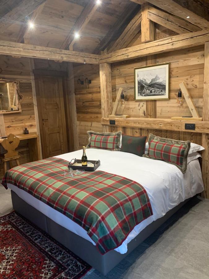 L'Abri Des Amis Hotel Courmayeur Ngoại thất bức ảnh